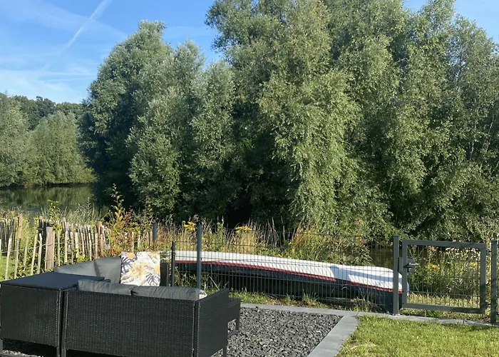 Semesterbostad Huus Suennschien - *
